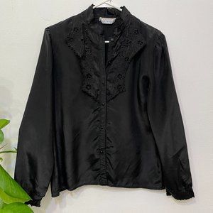 Vintage Black Long-sleeve Button-up Top